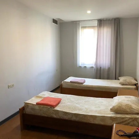 Apartments Armen Yerevan Exterior photo